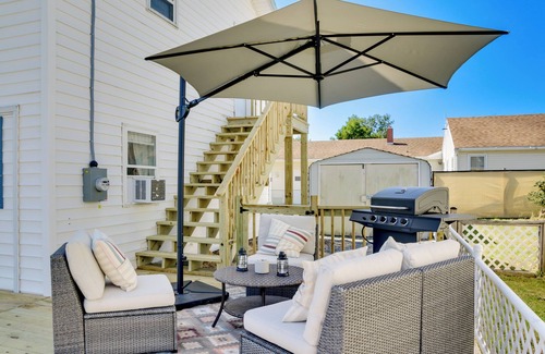 Chincoteague Apartment | Chincoteague Apartment w/Deck: Walk to Waterfront