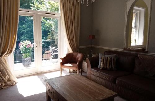 Shanklin Bed & Breakfast | Chine Side