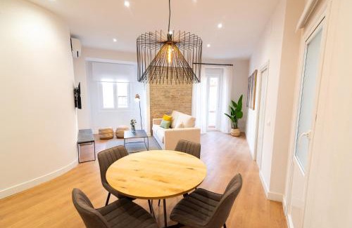 Centro Apartment | Chinitas Santos Apartments