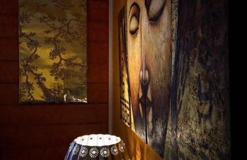 Katoomba Apartment | Chinoiserie - Blue Mountains Boho Luxe