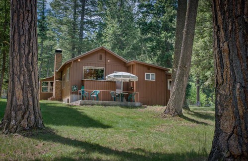 Joseph House | Chinook Lake