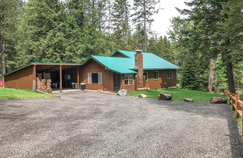 Joseph House | Chinook Lake