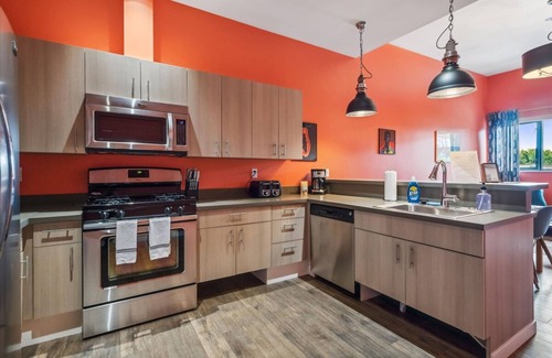 Belmont Apartment | Chinook Suite - 203 in Portland