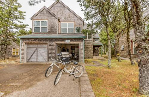 Shorepine Village House | Chinook