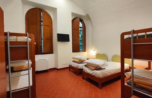 Volterra Hostel | Chiostro Delle Monache Hostel Volterra