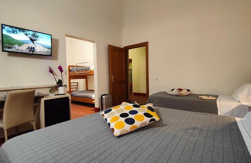 Volterra Hostel | Chiostro Delle Monache Hostel Volterra