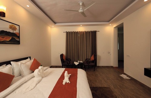 Ramnagar Hotel | Chiraiya Resort and Hotels