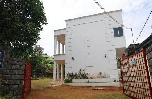 Yercaud House | Chithralaya Guest House