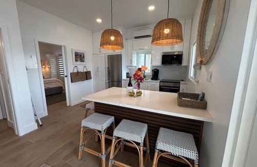 West End Villa | CHMADA BEACH VILLA beachfront villa w/pool, Apple Bay walk to surf & restaurants