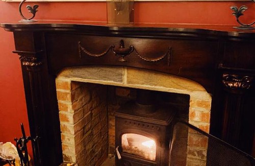 Pocklington House | ChocBox Cottage - with Hot Tub, Pocklington, near York