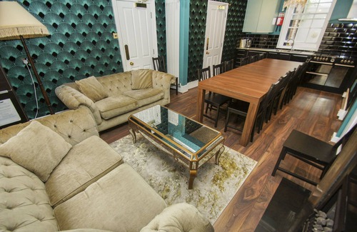 Brighton City Centre House | Chocolate Box Central by Brighton Holiday Lets