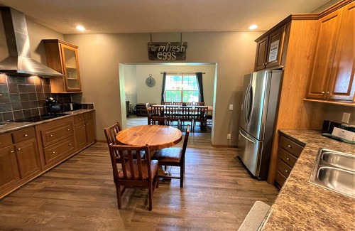 Lake Delton House | Chocolate Moose Lodge @ Spring Brook Resort