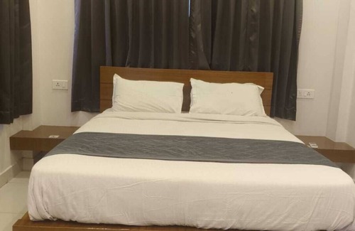 Tiruchirappalli Hotel | Cholas Castle inn