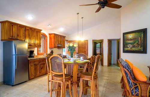 Manglaralto Apartment | Choose Sunset Villa if you expect nothing but the best from your beach vacation!