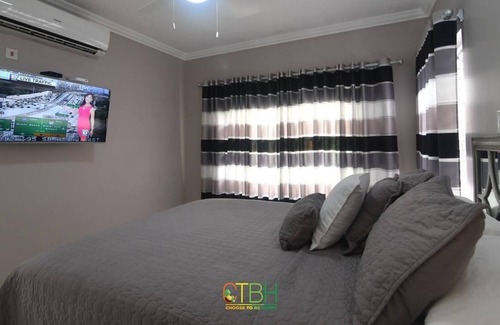 Saint Andrew Apartment | Choose To Be Happy at Ravinia - One Bedroom Apartment