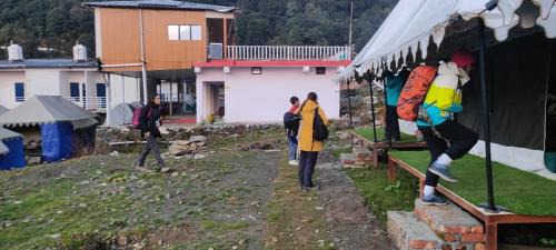 Dugalbitta House | Chopta Rock Hill Camp