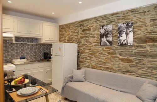Paleopolis Hotel | Chora's Stonehouse