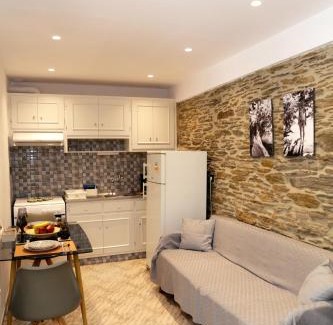 Paleopolis Hotel | Chora's Stonehouse