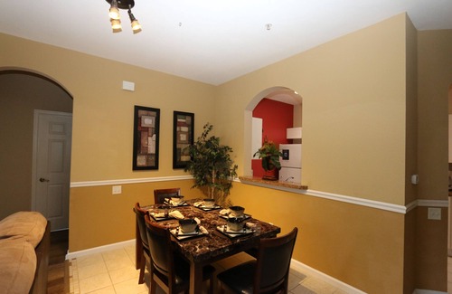 Windsor Palms Condo | CHRIS & SUE'S CONDO AT WINDSOR PALMS 3 MILES FROM DISNEY AND ALL IT'S MAGIC