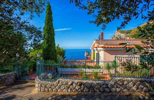 Nerano House | Christa Guest House