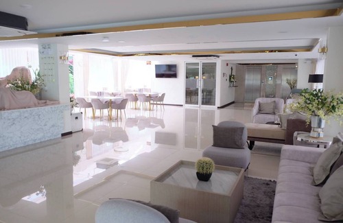 Ban Thung Sukla Hotel | Christella Hotel Laemchabang