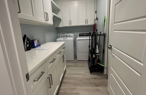 Emory House | Christian & Charming 2-bedroom house with fitness room in Emory