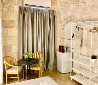 Old City Apartment | Christian Quarter Studio I