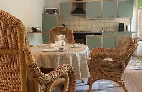 Munkeboe Apartment | Christians, holiday apartment - apartment/apartment, shower, toilet, 3 bedrooms