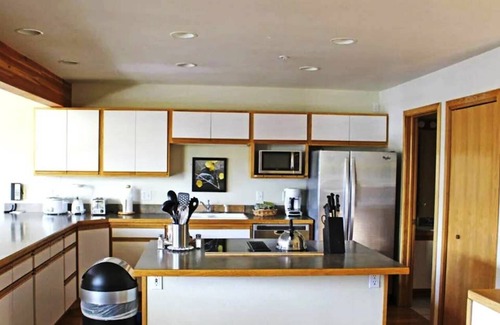 Baldy Mountain Condo | Christmas at Gold Point Resort in Breckenridge