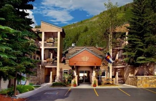 Vail Condo | Christmas Week! 2-Bedroom, 2-Bath Condo with Full Kitchen, Heated Pool & Spa.