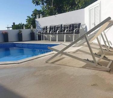 Lasa House | Christothea