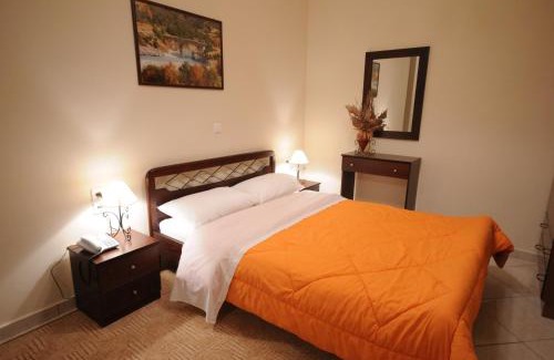 Karpenisi Apartment | Chrysandra