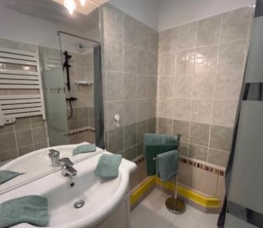 Levernois Apartment | Chtibourguignon, Appartement dans très agréable résidence avec piscine chauffée et sauna