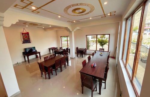 Leh House | Chubi Sponbo