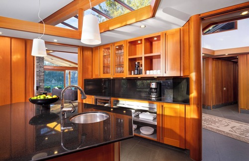 Bellingham House | Chuckanut Point Villa Luxury Waterfront Retreat | Sleeps 8 | Stunning Views