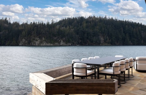 Bellingham House | Chuckanut Point Villa Luxury Waterfront Retreat | Sleeps 8 | Stunning Views