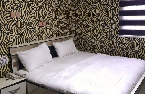 Ikeja Hotel | Chukzie Suites & Apartments