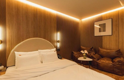 Chuncheon Hotel | Chuncheon Hound Hotel Namchuncheon Station
