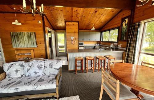 Lake Tekapo House | Church House Beside the Lake