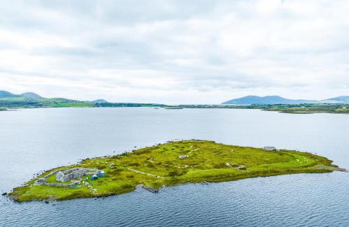 Waterville House | Church Island View Holiday Home by Trident Holiday Homes