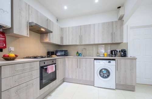 Newport Apartment | Church View 1 by Tŷ SA