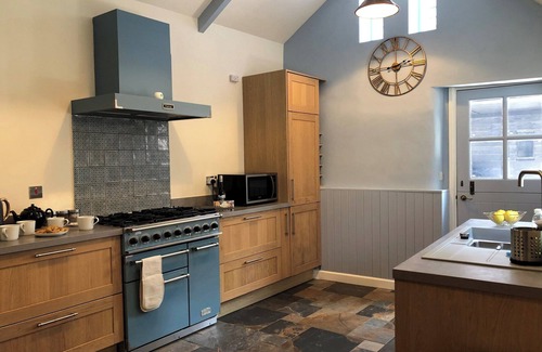 Hatherleigh Cottage | Church View Cottage & Barn