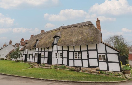 Welford on Avon House | Church View