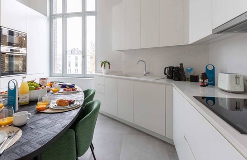 Ukkel Apartment | Churchill IV - Three Bedroom Apartment, Sleeps 6