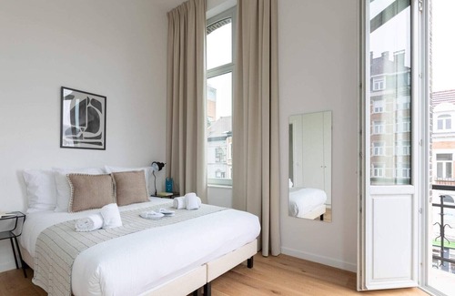 Ukkel Apartment | Churchill IV - Three Bedroom Apartment, Sleeps 6