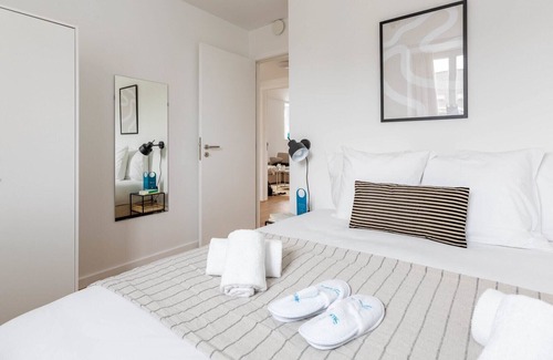 Ukkel Apartment | Churchill VI - Three Bedroom Apartment, Sleeps 8