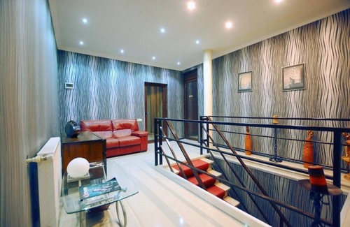 Tbilisi Hotel | chveni sakhli
