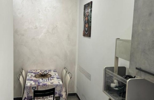 Naples City Centre Apartment | Ciabyhome