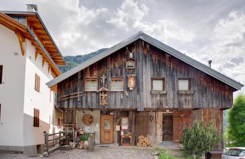 Canazei Bed & Breakfast | Cianbolpin Guesthouse