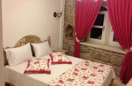 Hacımemis Hotel | Ciftekuyu Hotel